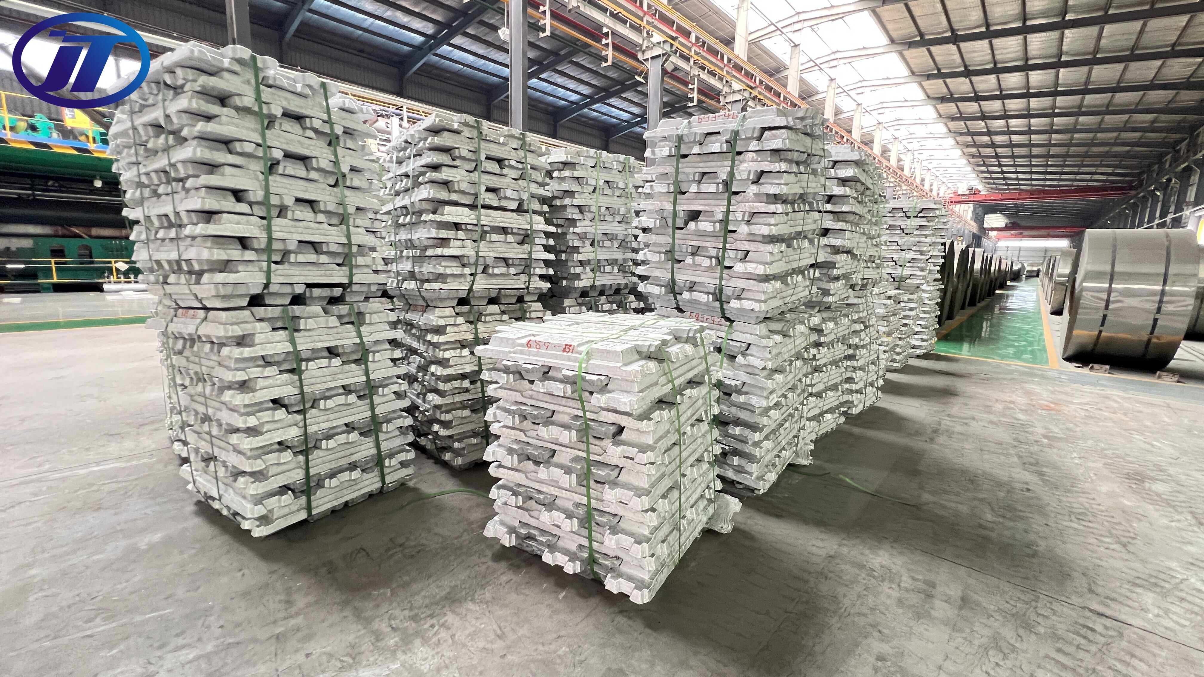 Электролитический цинковый слиток