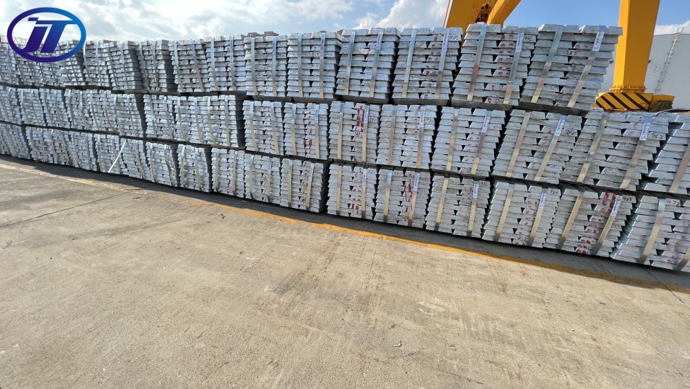 Электролитический цинковый слиток