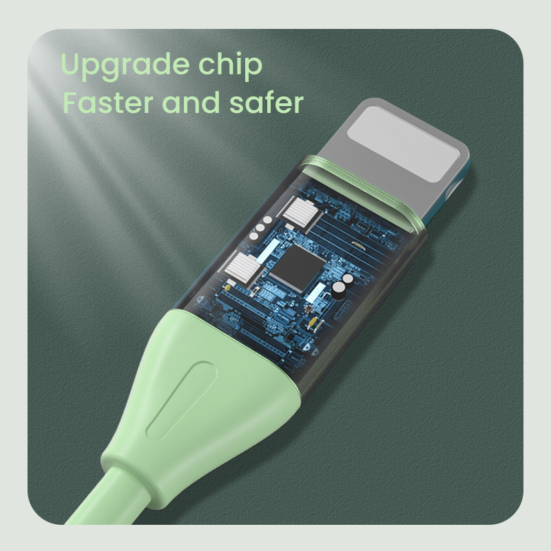 A031 Три интерфейса для зарядки, более подходящие для путешествий, поддерживают устройства с интерфейсом lightning / Type-c /Micro UsB