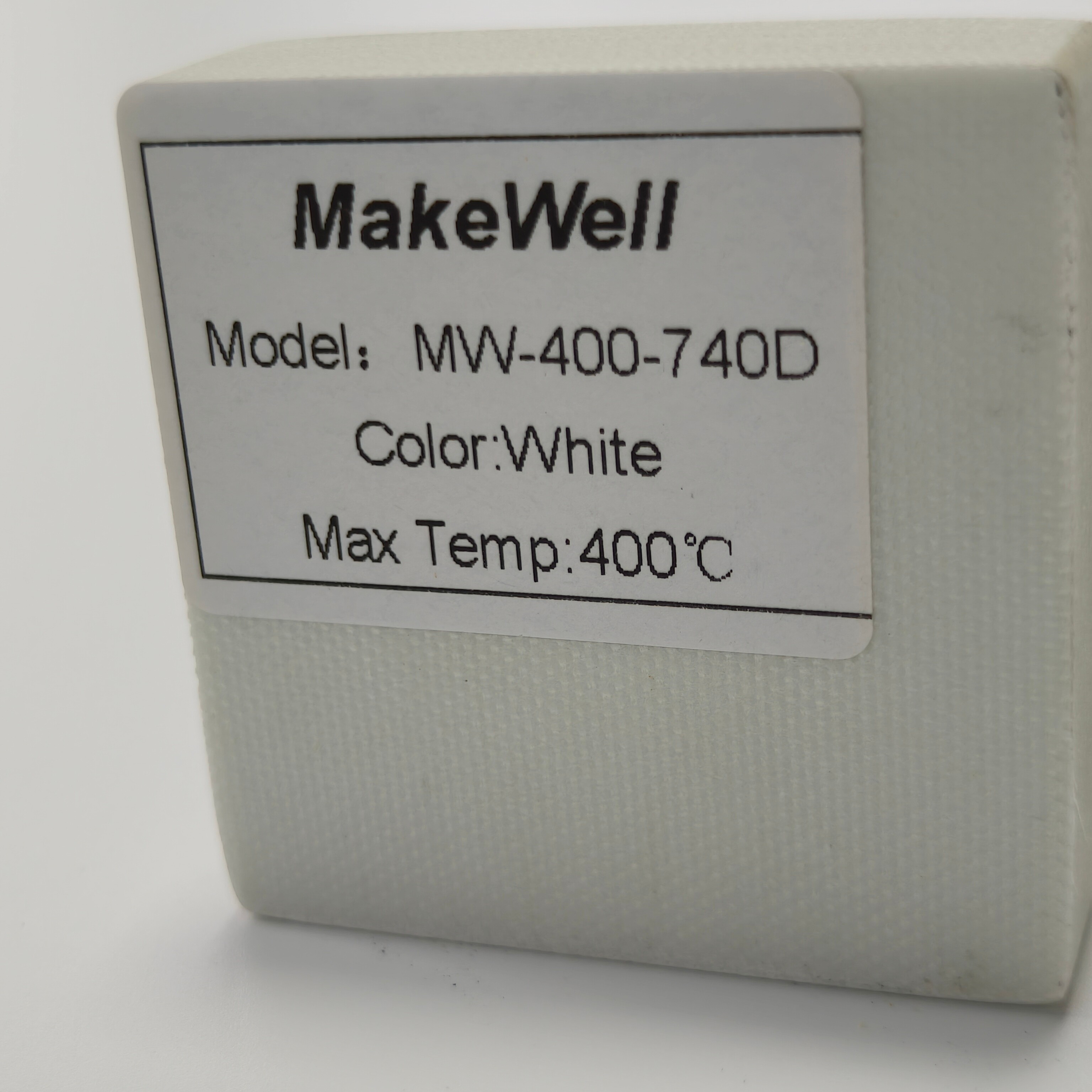 Soluciones de aislamiento térmico para motores de automoción - Reducción del ruido y resistencia al calor MW-400-740D