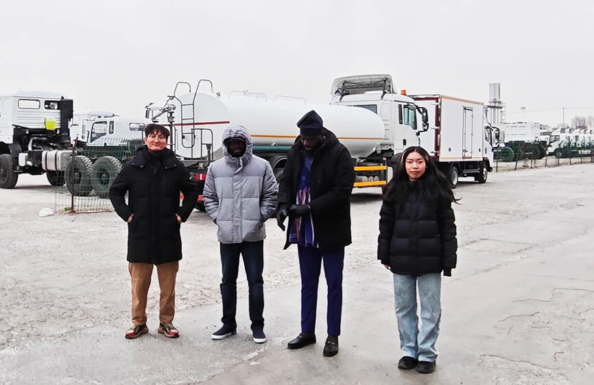 Ghana Client Deepens Partnership with ZW Vehicle Group: Orders New Fleet of HOWO Fuel Tanker Trucks