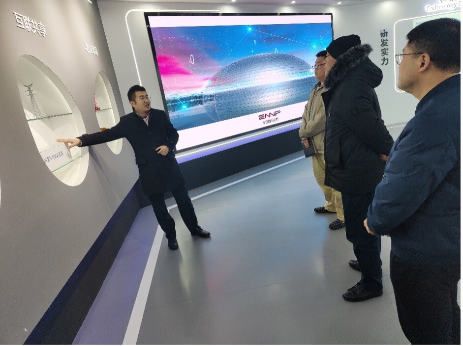 Líderes do Bureau de Engenharia de Telecomunicações de Pequim visitaram a ENE New Power