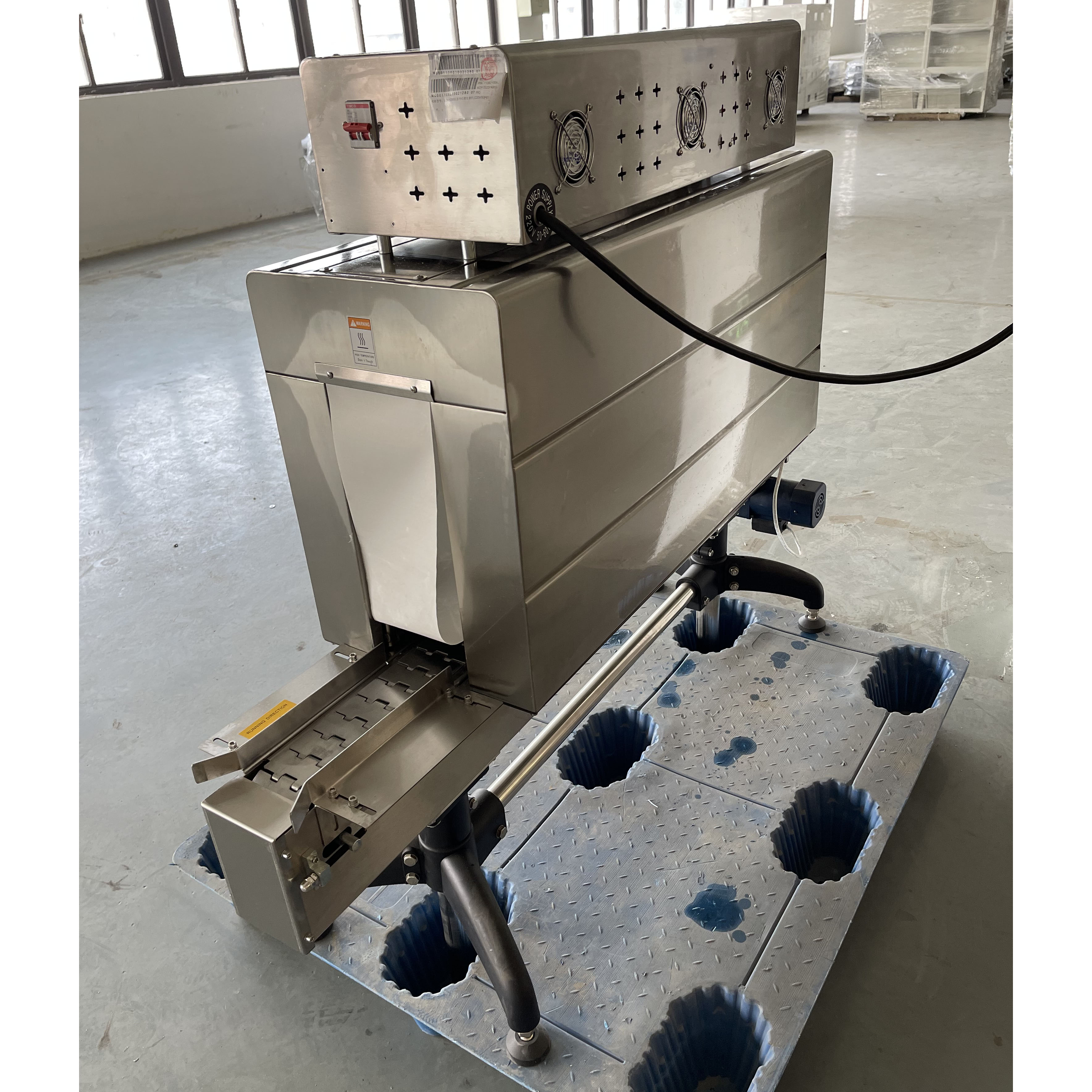 BSS-1538B Bottle Label Shrink Packaging Machine