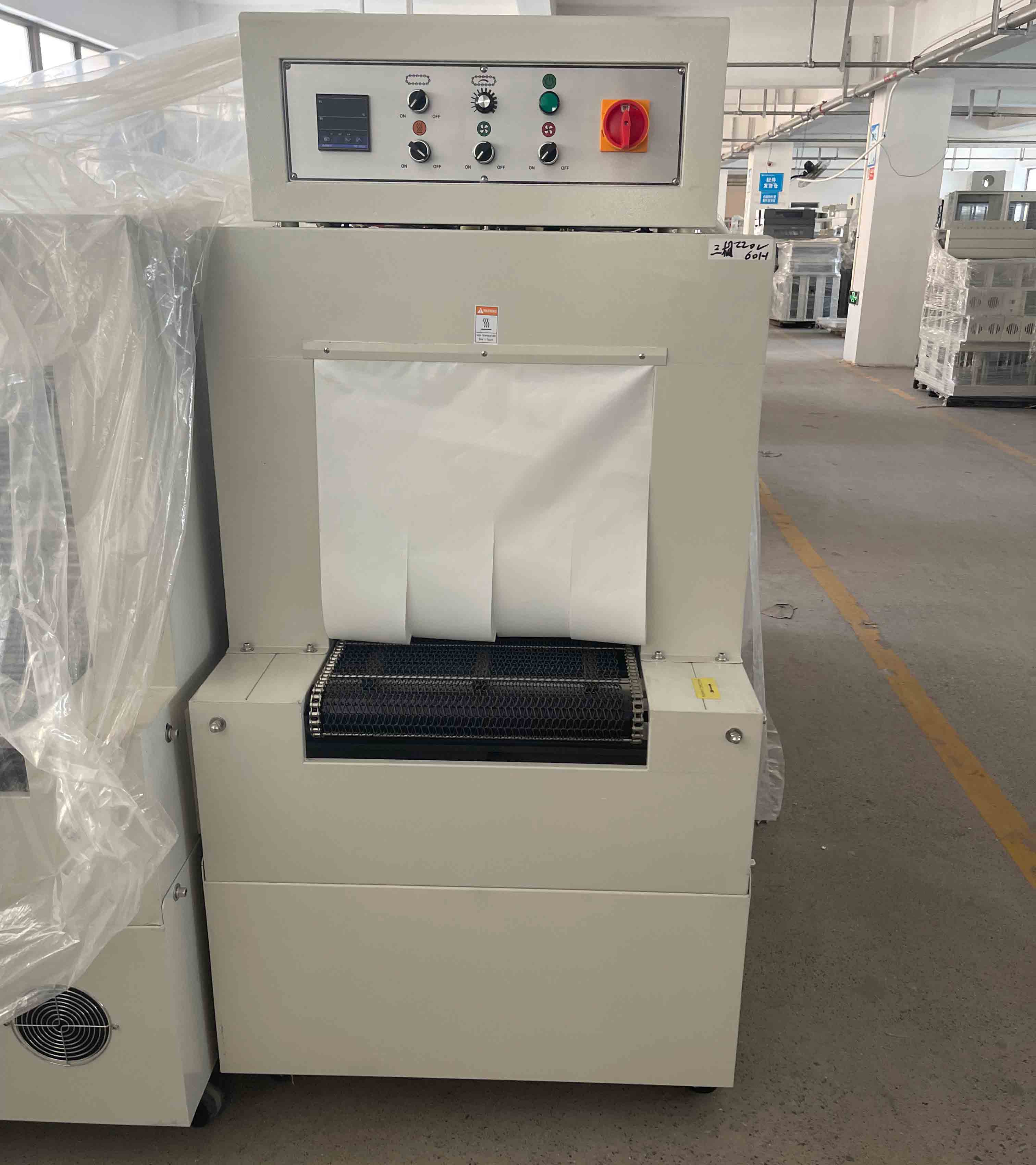QSJ-5040A & BSE-5040A Automatic Water Bottle Sleeve Wrapper Plastic Film Sealer and Cutter and Shrink Tunnel Packaging Machine