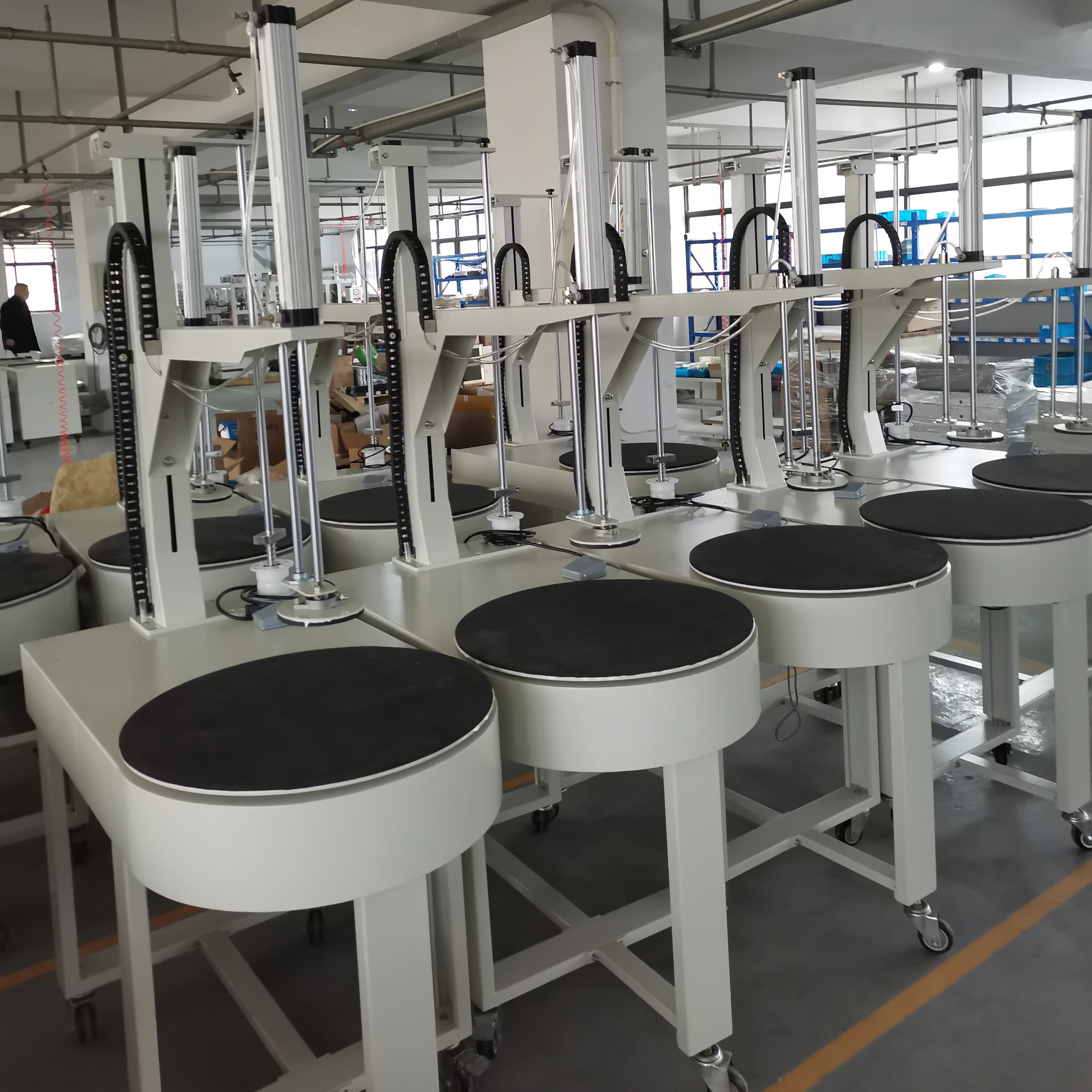 DBC800S Semi-automatic Stretch Film Cartons Wrapping Machine with air Cylinder Pressing Plate