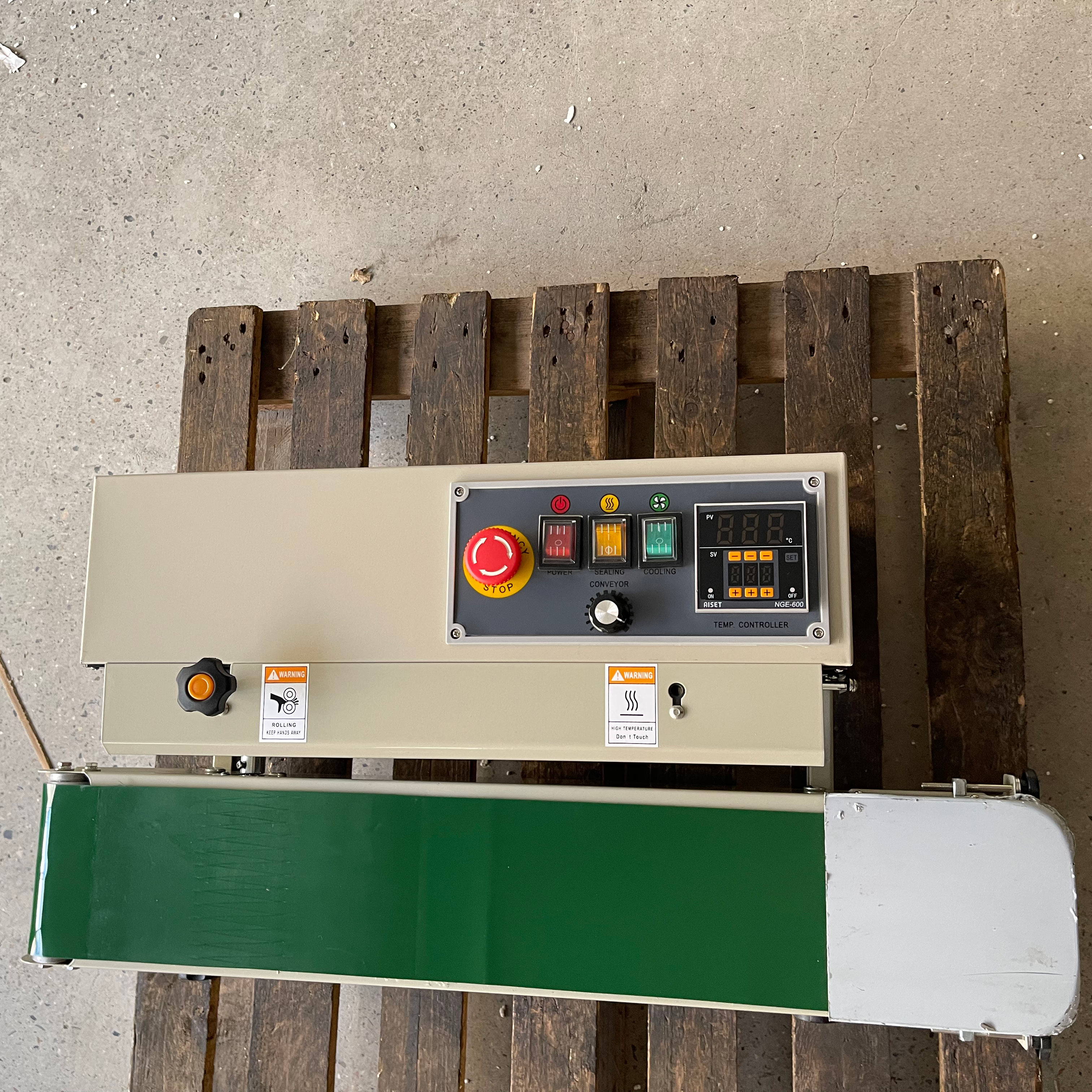 FR900 Automatic Plastic Film Sealer Continuous Bags Band Sealing Machine with Steel Wheel Printing