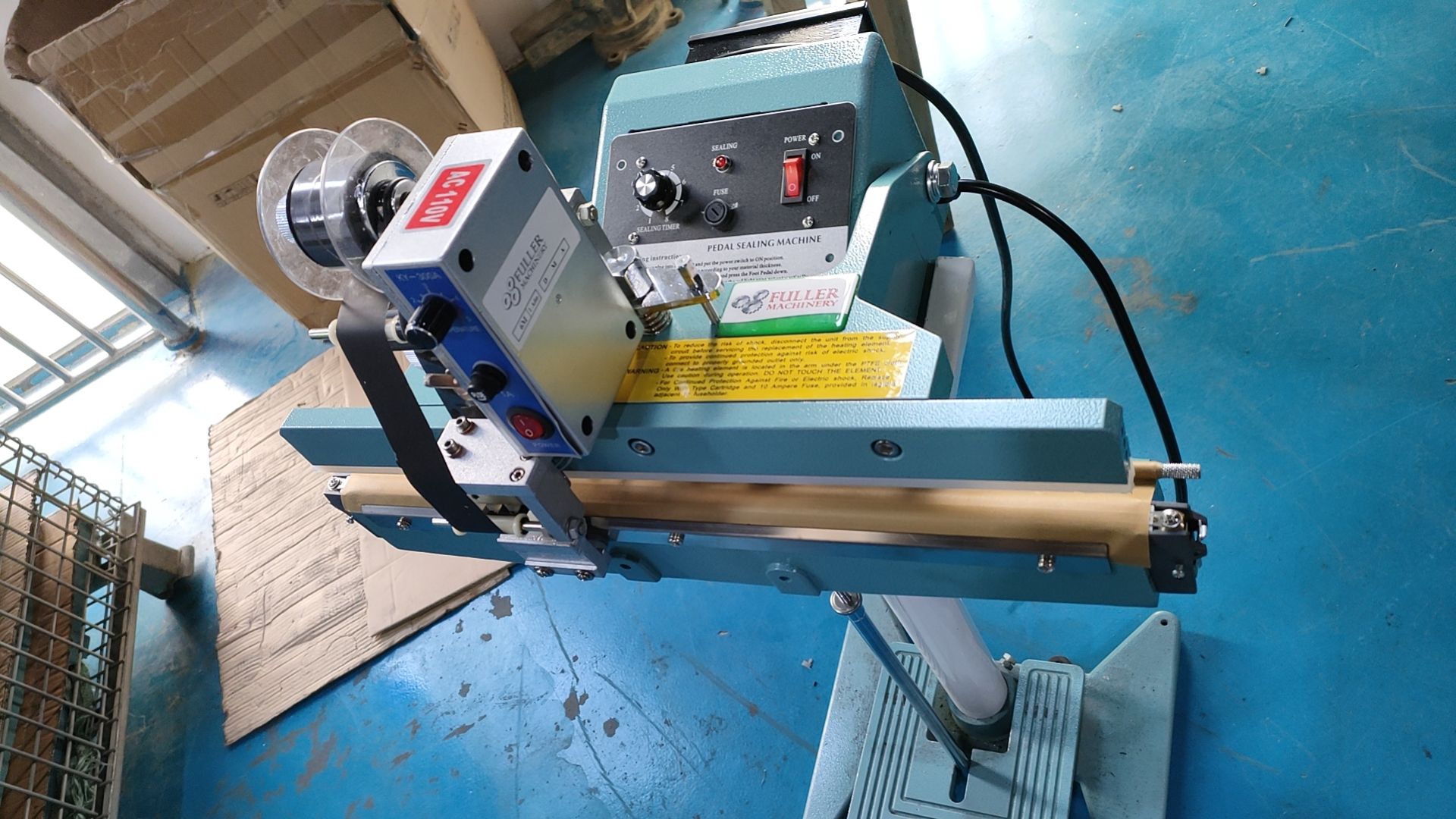 PFS-P350 PFS-P450 PFS-P600 Pedal Bags Band Heat Sealing Machine with Expiry Date Printing