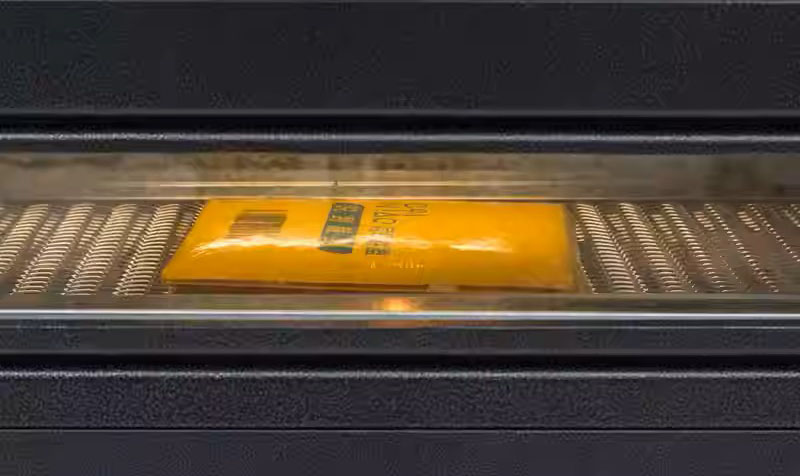 DSH4020S Tabletop Automatic Cosmetics Gift Boxes Packaging Plastic Film Heat Shrink Tunnel Wrapping Machine