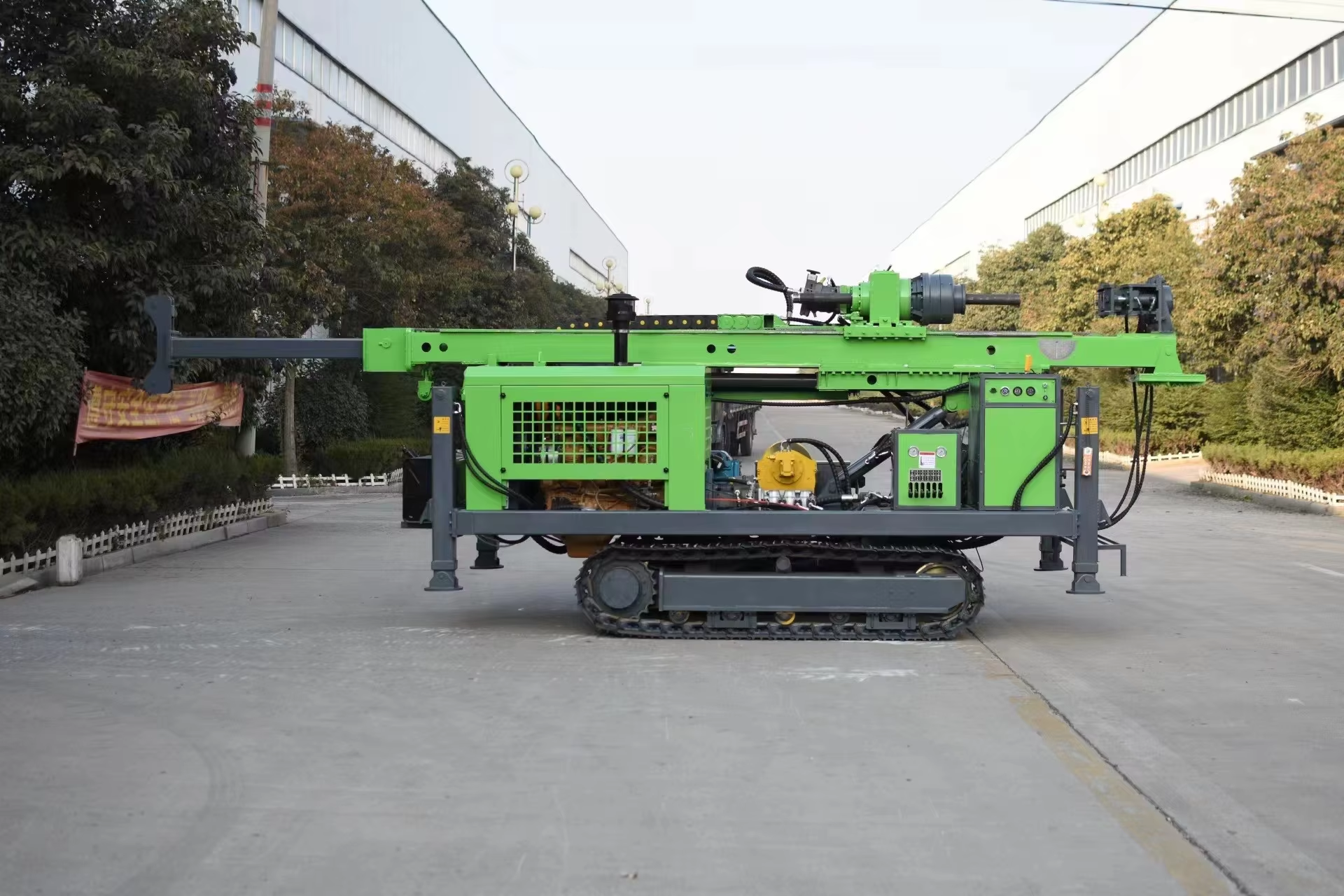 JY600/JY800 crawler-type full hydraulic core drilling rig JY600/JY800 crawler-type full hydraulic core drilling rig