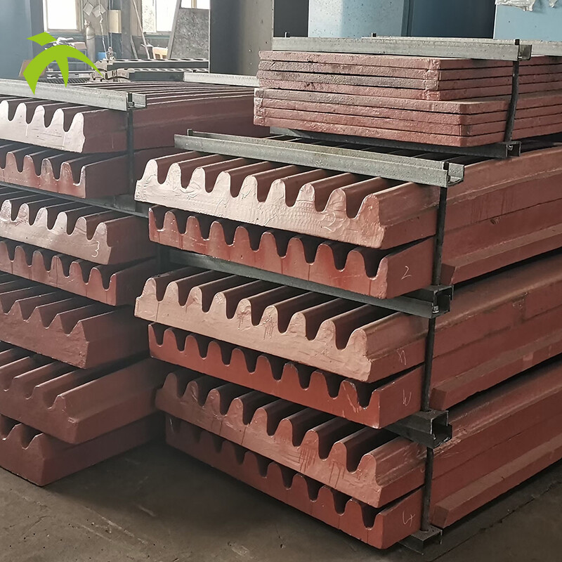 Нажимная плита щековой дробилки