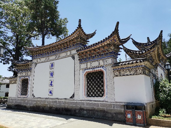 夕陽紅昆明大理麗江版納10日