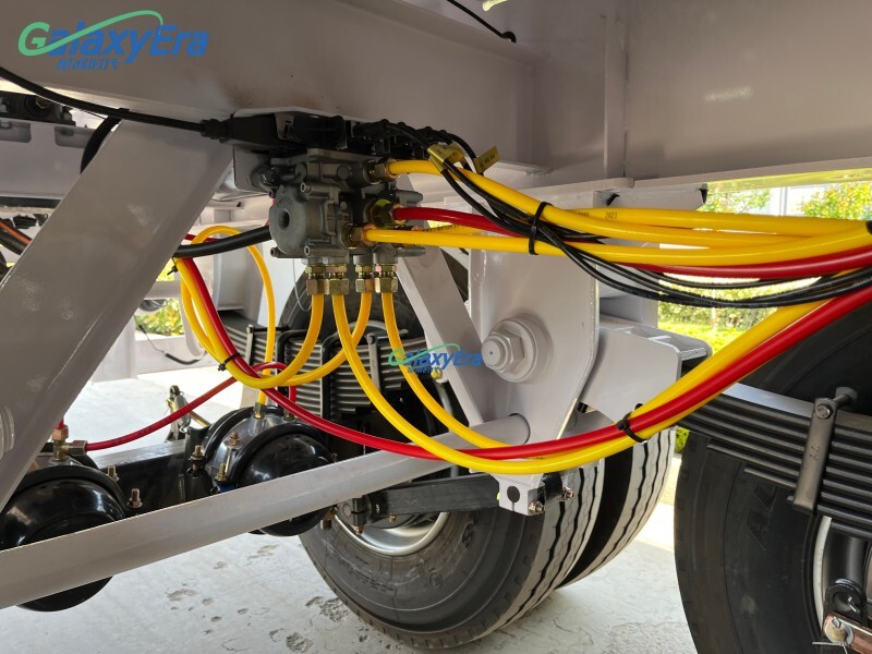 Semirremolque de Volteo Lateral de 3 Ejes