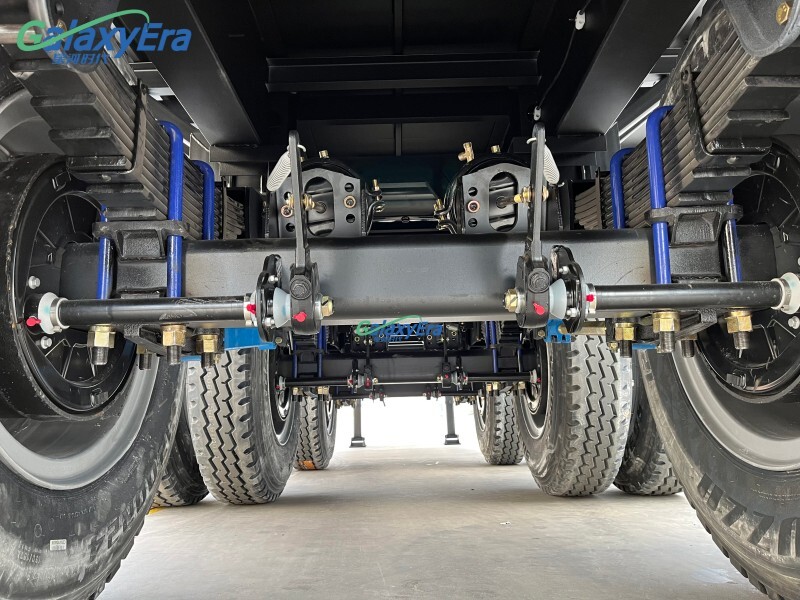 Remolque de carga con valla semirremolque