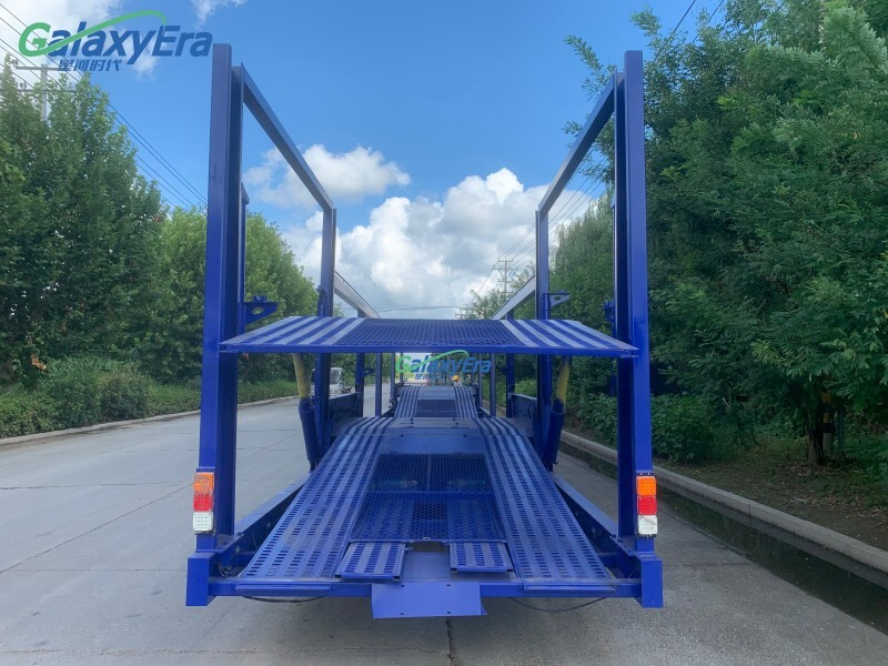 6 Remolque transportador de automóviles