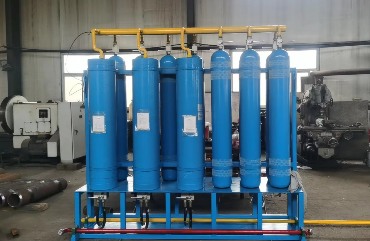 Поршневой аккумулятор