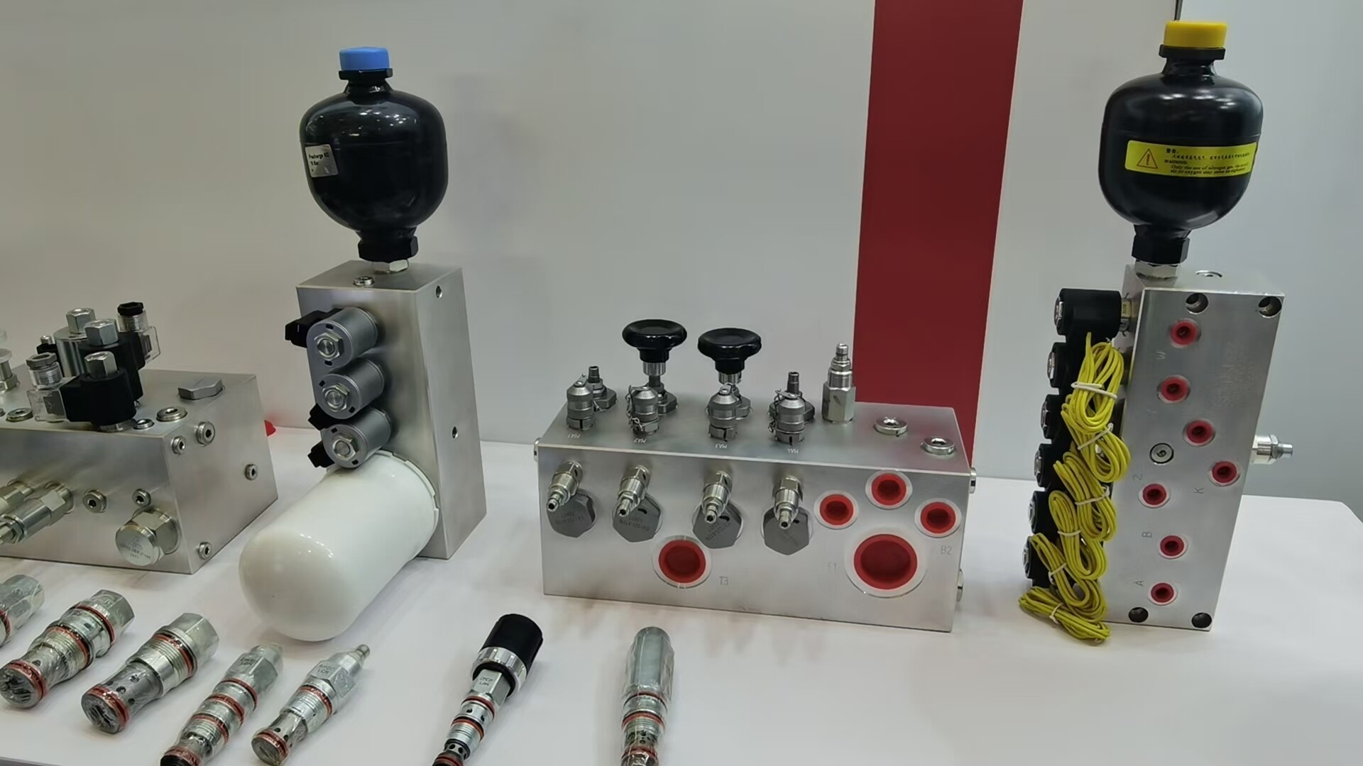 Гидравлический коллектор клапанов