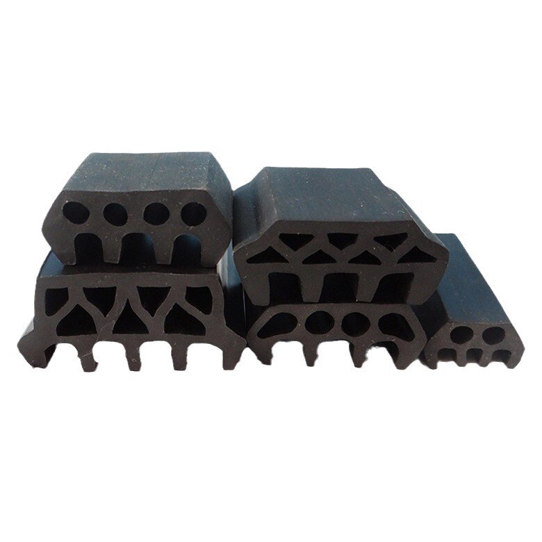 Elastic rubber seals