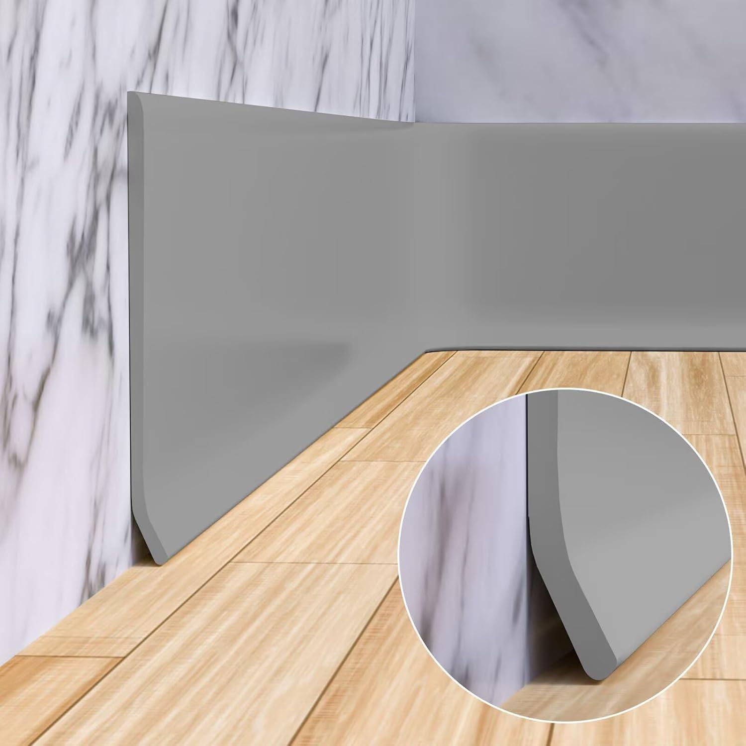 ПВХ-плинтус с самоклеящейся основой