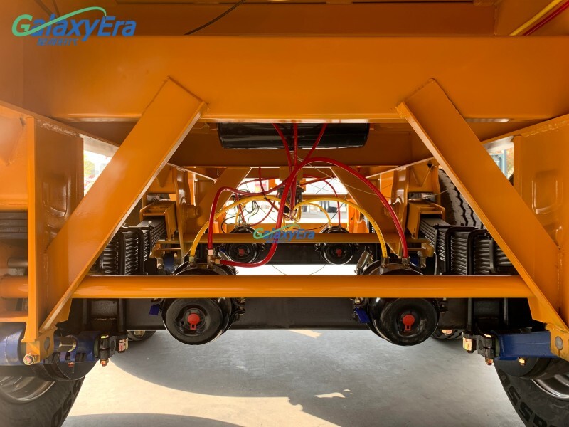 Semi Remolque de Tres Ejes con Laterales Abatibles