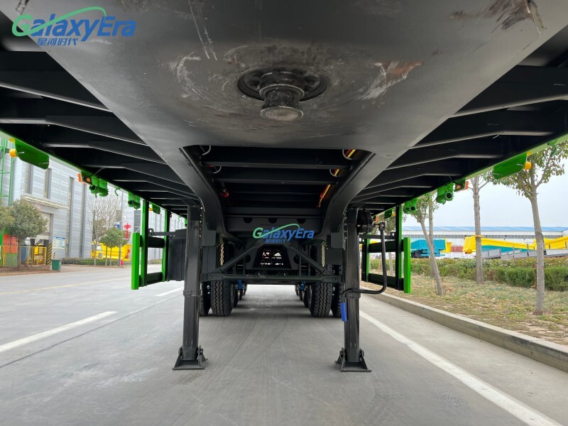 Semi remolque de carga con 3 ejes y cercado