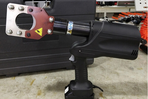 ESG-55 Аккумуляторный резак для кабеля ACSR Guy Steel Wire Armoured Cable