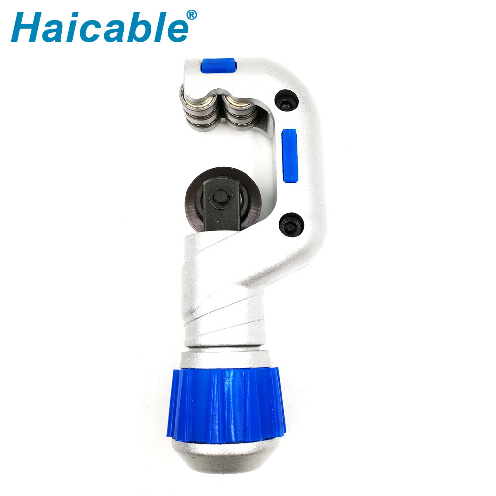 CT-532 Труборез роликового типа