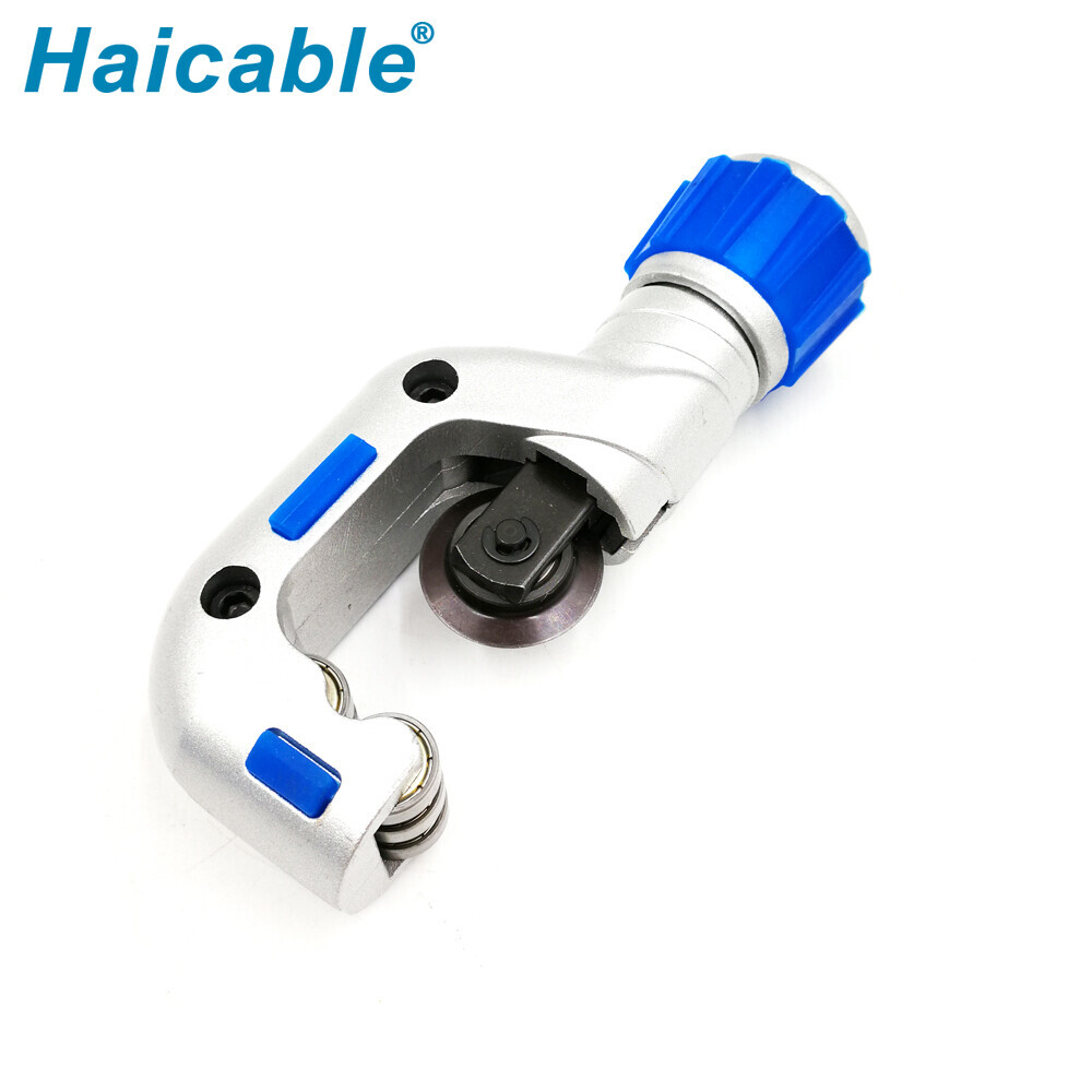 CT-532 Труборез роликового типа