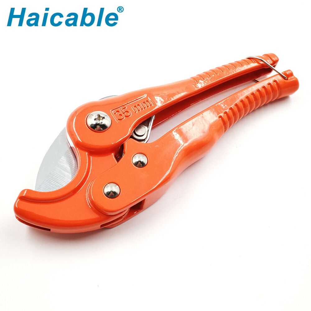 Труборез для ПВХ труб MaxΦ35mm PC-0816 Труборез для ПВХ труб MaxΦ35mm PC-0816