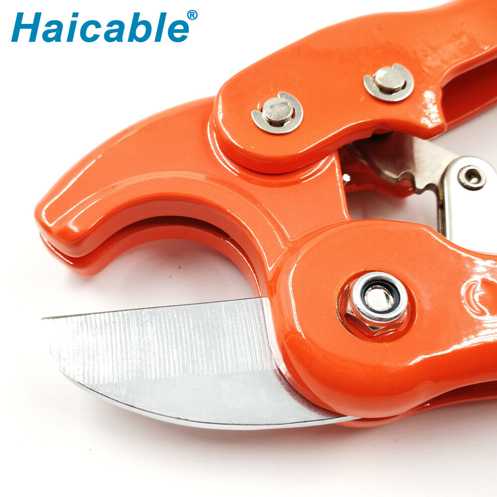 Труборез для ПВХ труб MaxΦ35mm PC-0816