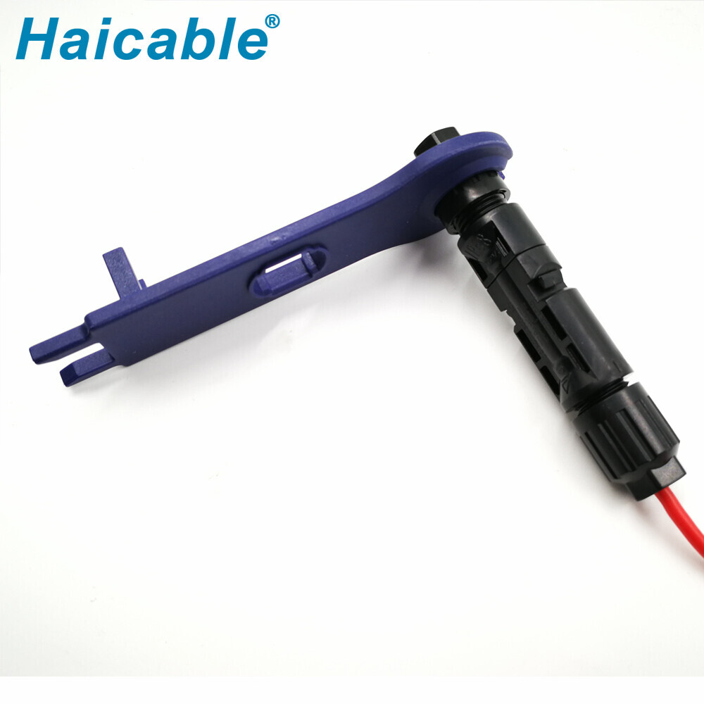 Инструмент для отключения разъема MC4 солнечной панели