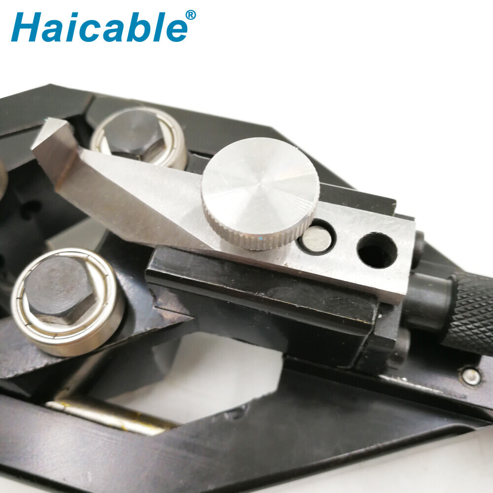 Максимальный стриппер для проводов BX-40 диаметром до 40 мм