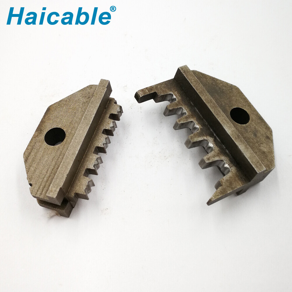 Авиалинии контактных вилок 157 штампов