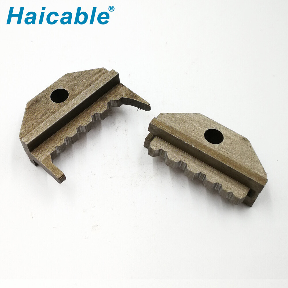 Авиалинии повернутых контактных штекеров 156 Dies