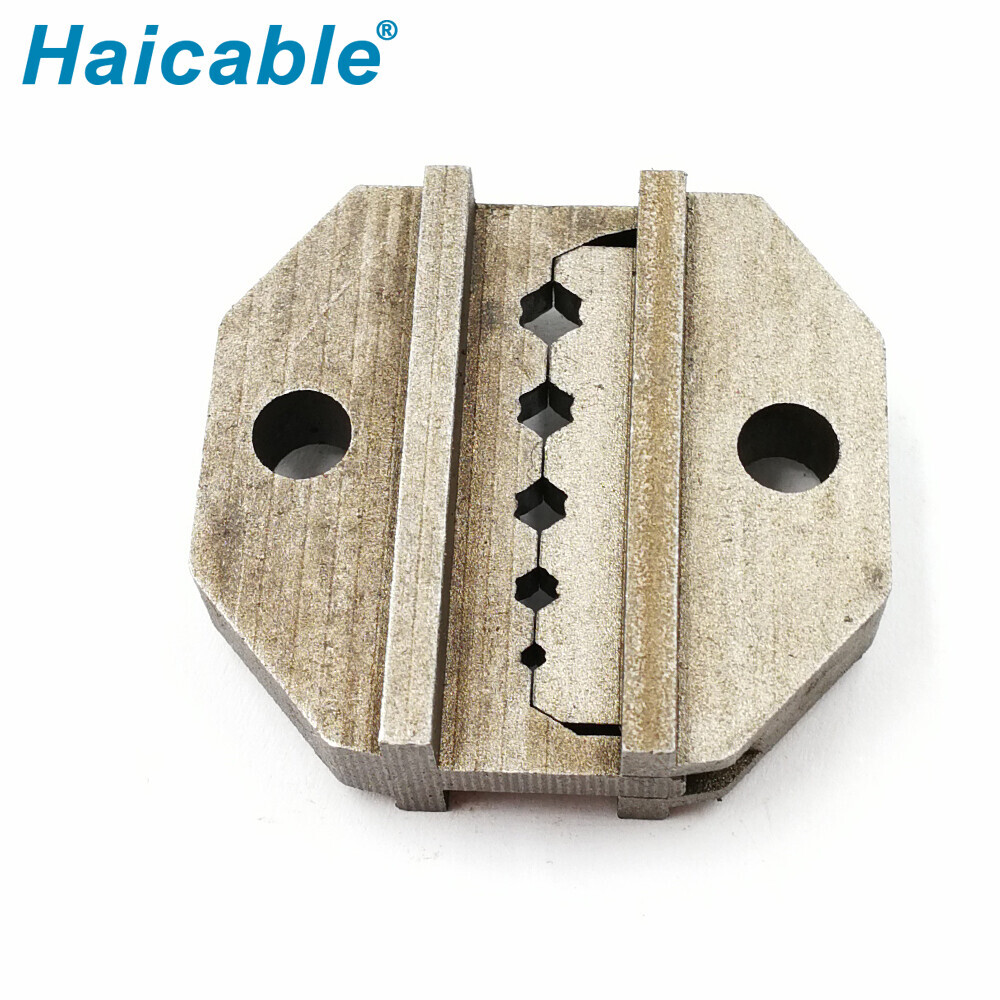 Авиалинии повернутых контактных штекеров 156 Dies