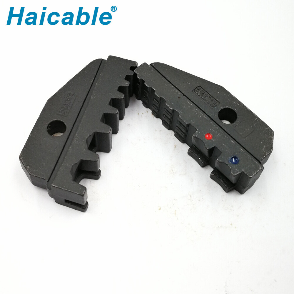 Изолированные клеммы и втулки концов кабеля 06WF2C матрицы