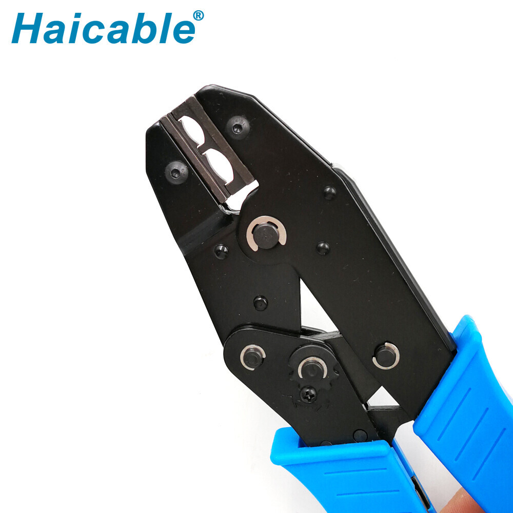 Изолированные клеммы и инструмент для обжима разъемов LX-18C