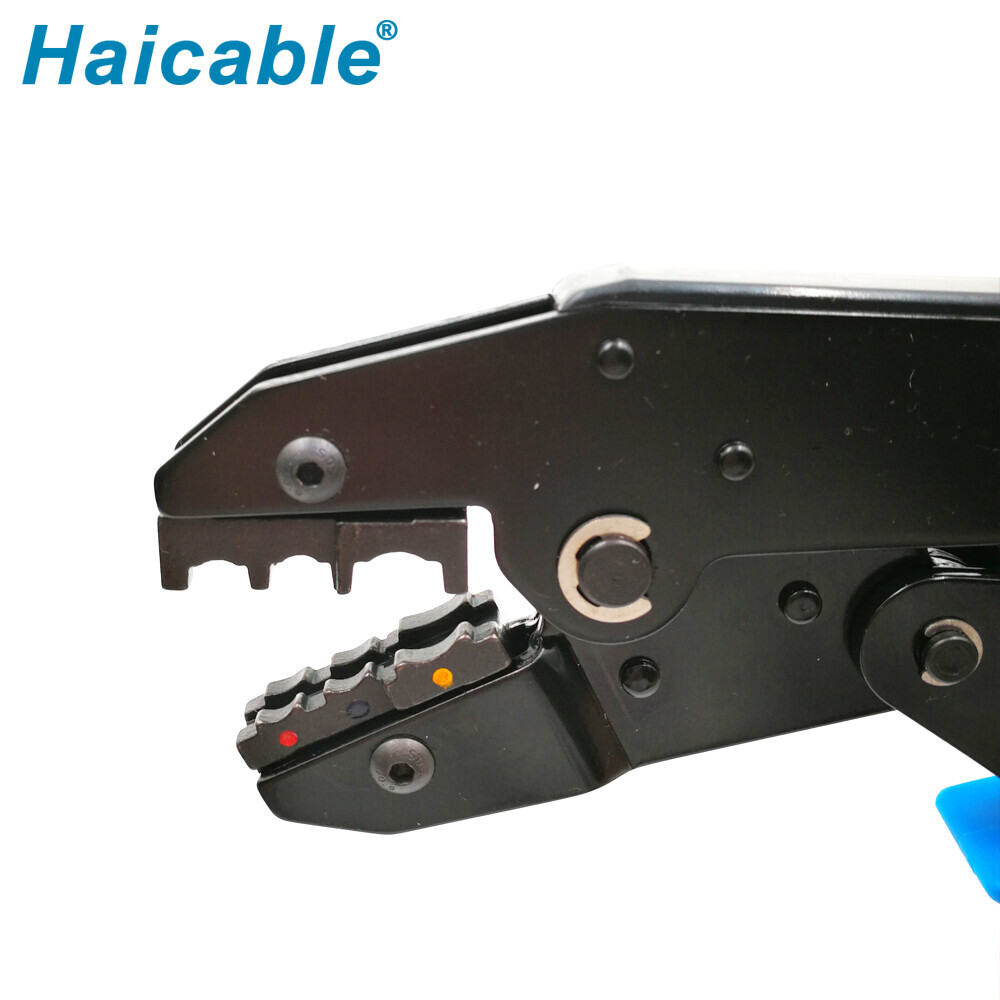 Изолированные клеммы и инструмент для обжима разъемов LX-03C