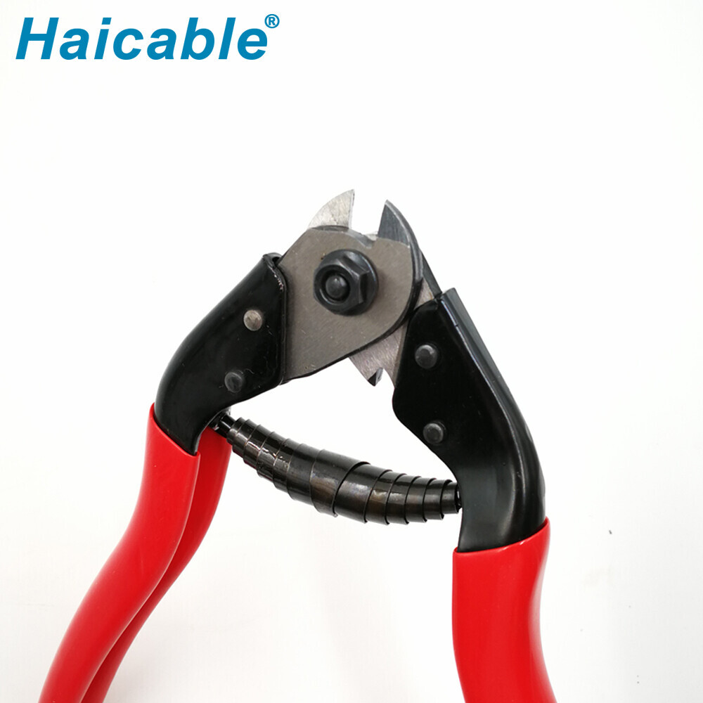 Максимальное сечение стального троса Ø5 мм, резак HS-102A