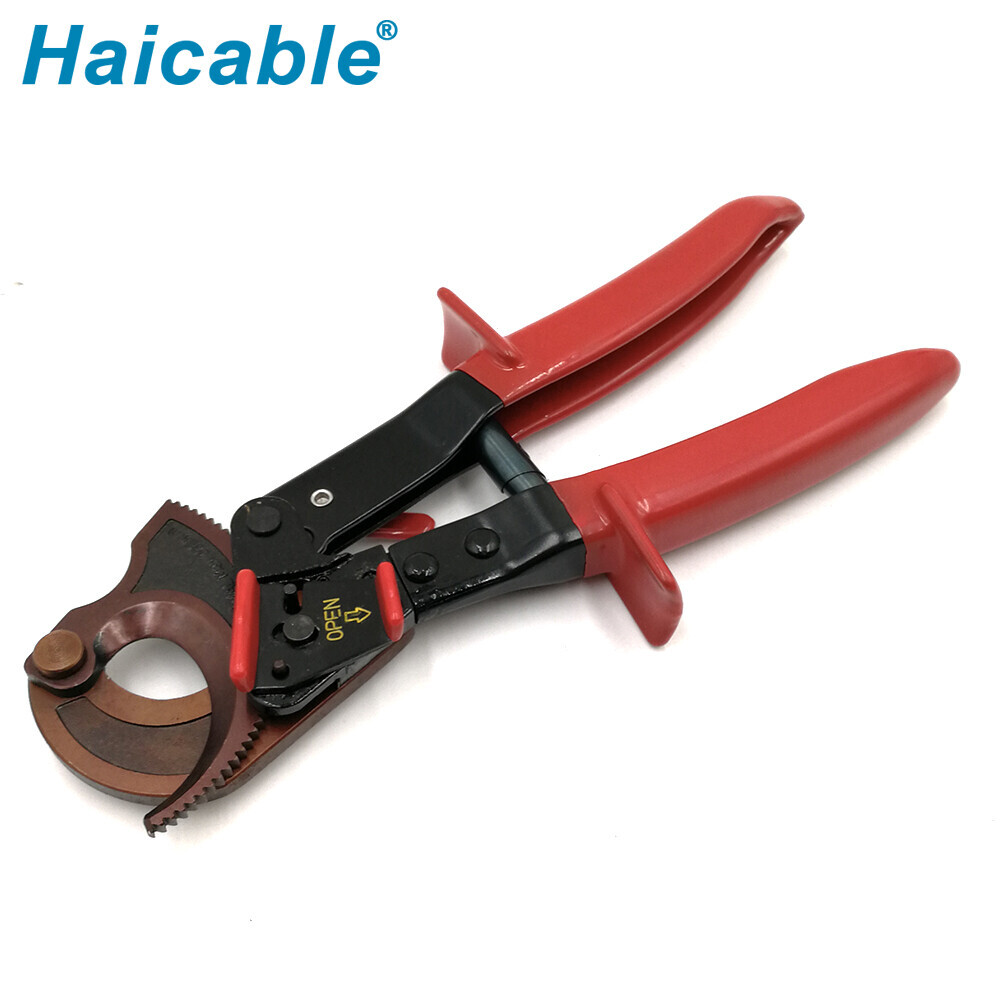 Максимальный резак для кабеля Cu/Al диаметром до 30 мм D240