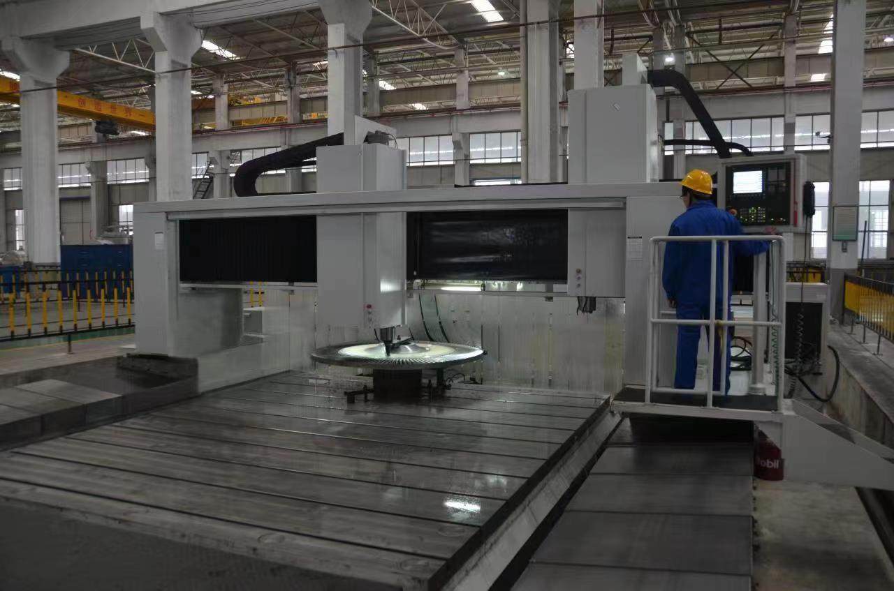 Портальный сверлильный станок с ЧПУ