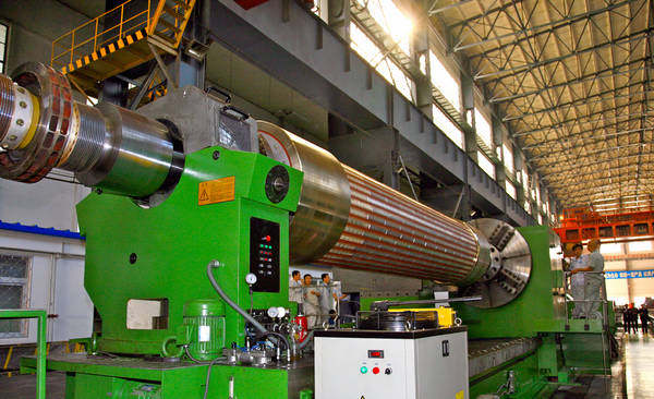 Сверхмощный горизонтальный токарный станок с ЧПУ