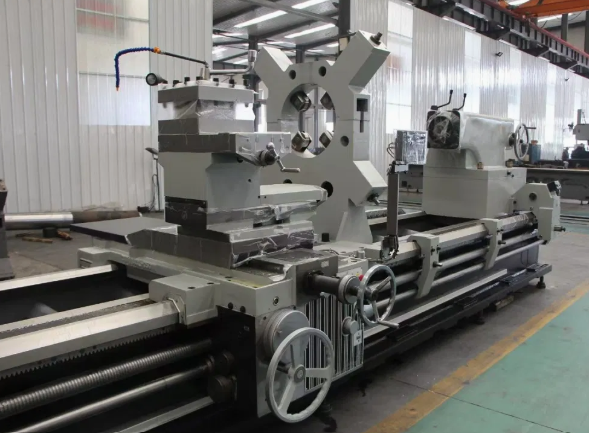 Maximizar el ROI: Cómo obtener el máximo rendimiento de su inversión en el torno manual CW6180