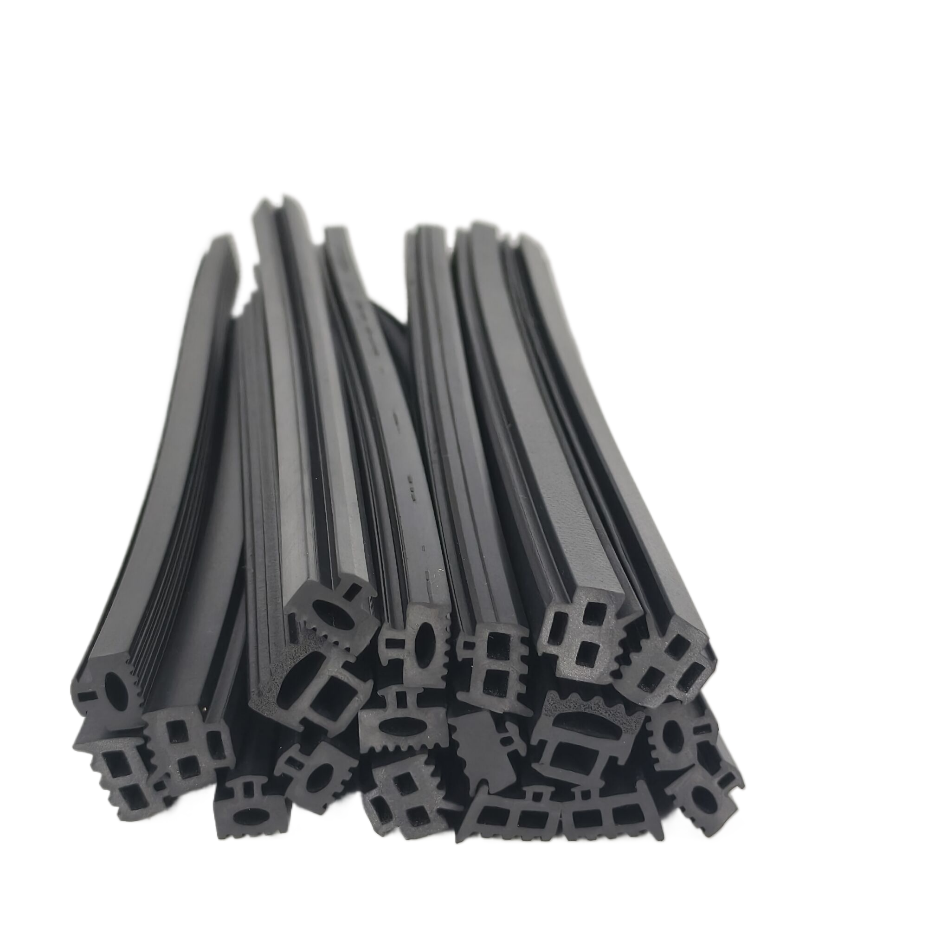 ¿Cuánto cuesta realmente la instalación de la junta de sellado de vidrio para muros cortina por metro lineal?