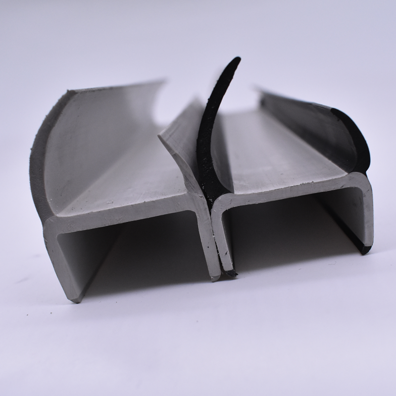 Уплотнения дверей контейнеров и рефрижераторов