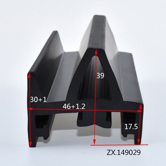 Резиновые уплотнители против защемления для раздвижных дверей метро