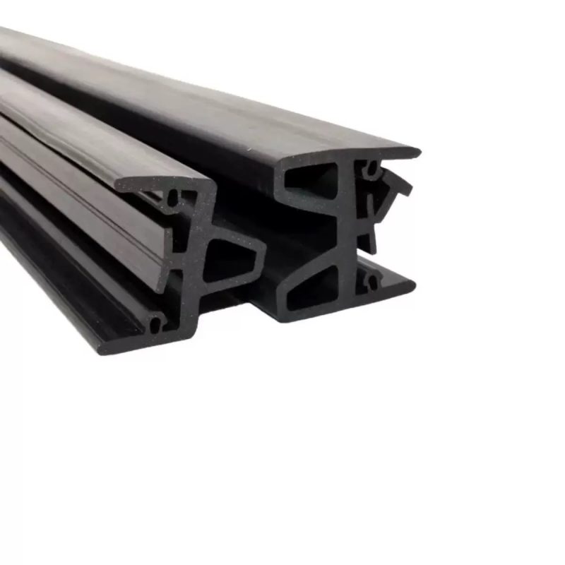 Резиновые уплотнители против защемления для раздвижных дверей метро