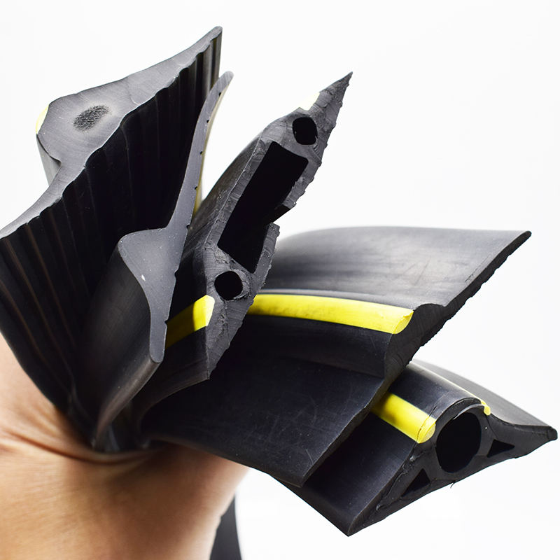 Уплотнительная лента для гаражных ворот