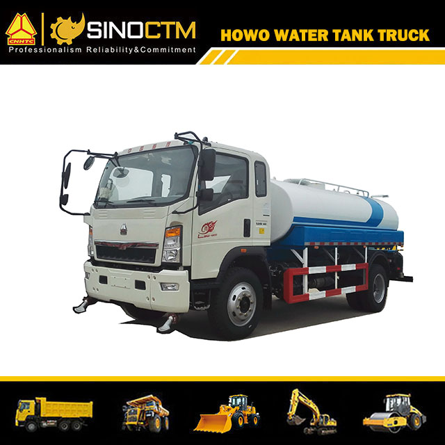 SINOTRUK HOWO Leichtlastwagen 4X2 Tankwagen 5cbm zu verkaufen