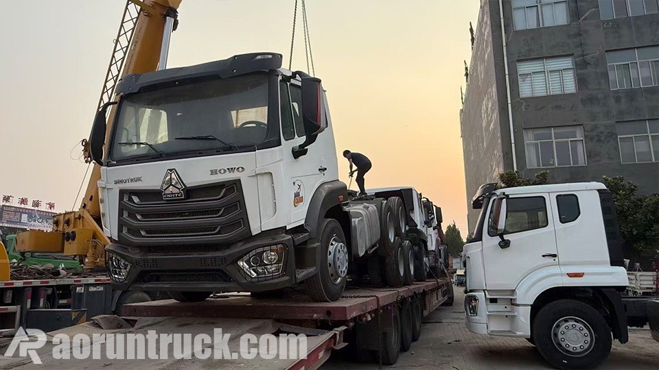 Tres camiones tractores Sinotruk Howo-Hohan 6x4 enviados a Senegal.