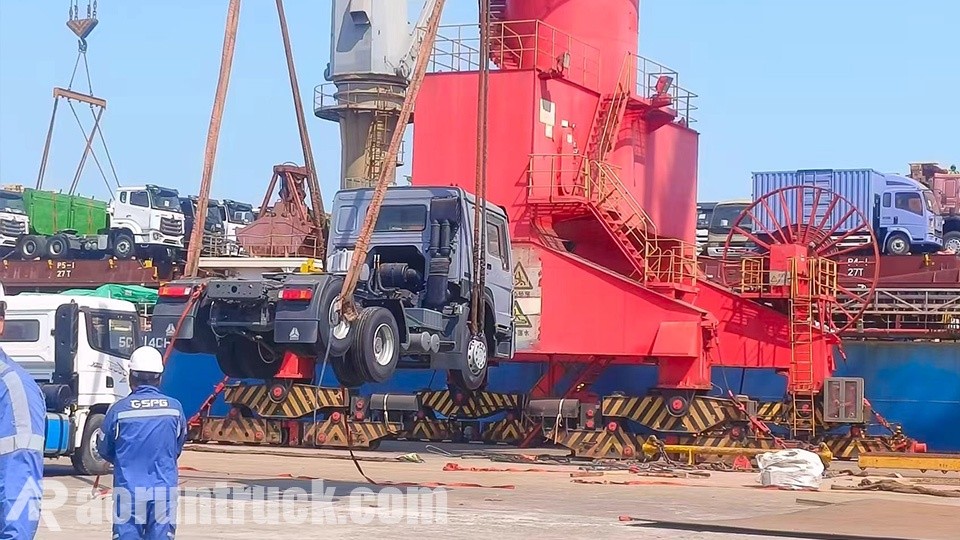 Los camiones tractores HOWO 6x4 con destino a Somalia han pasado la inspección y han sido enviados.